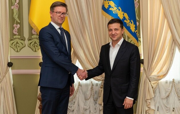 Україна утримує весь європейський фронт — посол Естонії 
