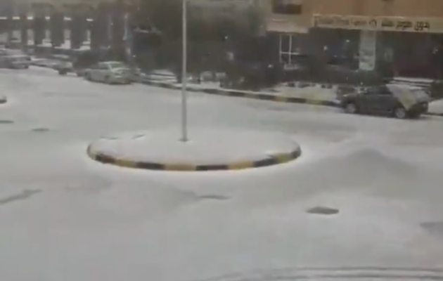 На курорте в Египте выпал снег — видео
