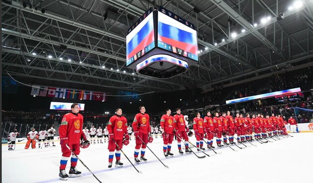Российских хоккеистов сняли с рейса в Канаде из-за дебоша