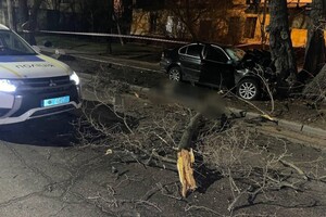 В Николаеве в ночном ДТП погибли два человека