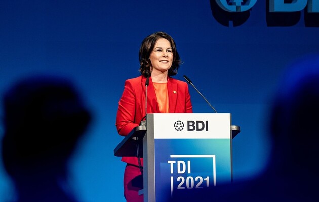 Бербок зустрінеться з Блінкеном та іншими американськими дипломатами