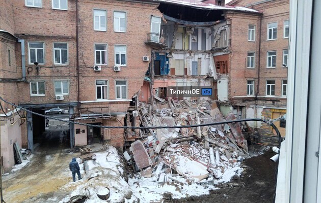 Момент обрушения здания в Харькове попал на видео