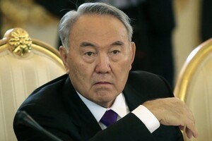 Назарбаєв із сім'єю залишив Казахстан – ЗМІ