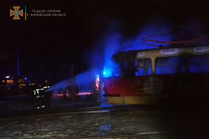 В Харькове во время движения загорелся трамвай: названа причина