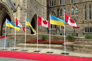 Канада не исключает отправки оружия Украине