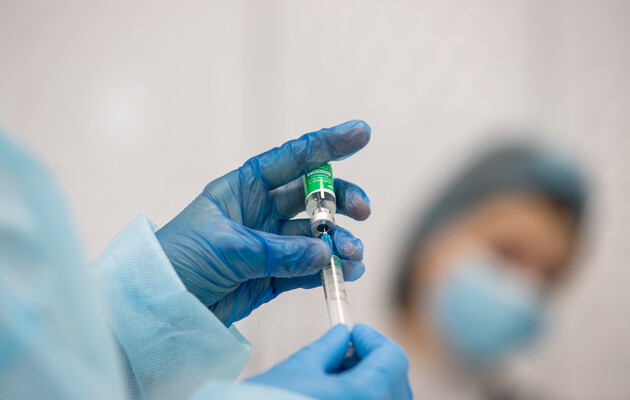 В Україні змінили змішані схеми вакцинації від коронавірусу