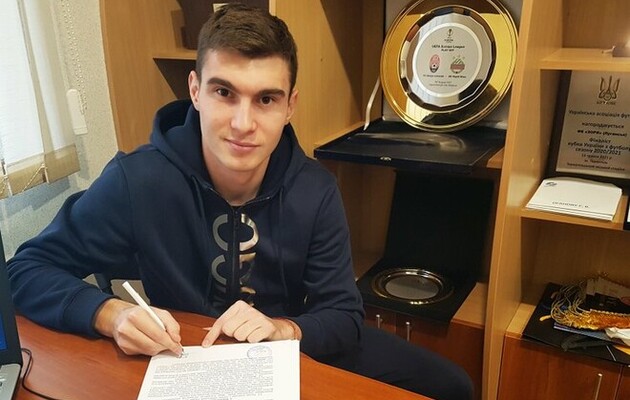 Смирный окончательно покинул "Динамо"