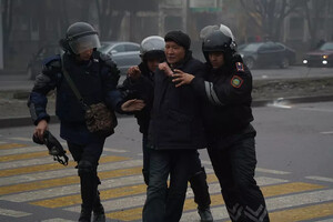 Протесты в Казахстане: в Алматы за сутки задержали более полутора тысяч человек