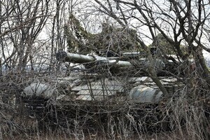 Оккупанты наводнили тяжелой военной техникой территорию Донбасса
