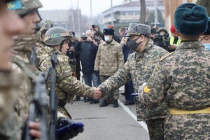 У Казахстані розпочали виведення військ ОДКБ