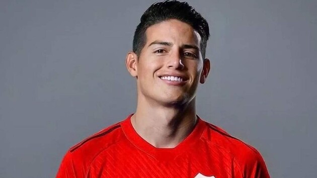 Хамес играет в Катаре