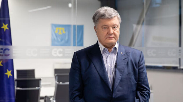Банковая согласовала решение Генпрокуратуры не задерживать завтра Петра Порошенко в аэропорту – источник назвал причины