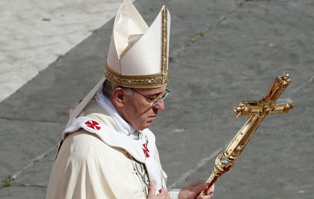 Папа Римский призвал молится за мир в Украине