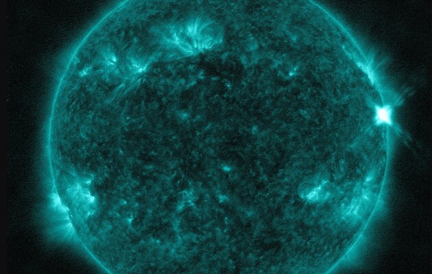 NASA опубликовало видео мощной вспышки на Солнце