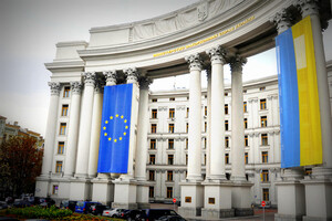 Ключові міжнародні організації і понад 100 країн не забиратимуть дипломатів з України