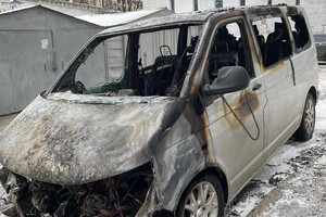 В Киеве сожгли авто активистов. Пострадавшие связывают это с борьбой за «Экопарк Осокорки»