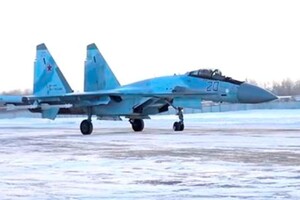 Россия перебросила в Беларусь истребители Су-35 