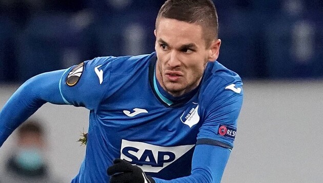 Гачінович виступає у чемпіонаті Німеччини