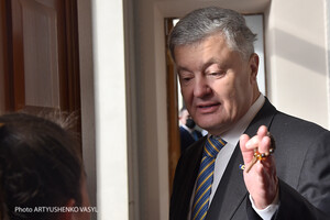 Адвокаты Порошенко против его перекрестного допроса с Медведчуком