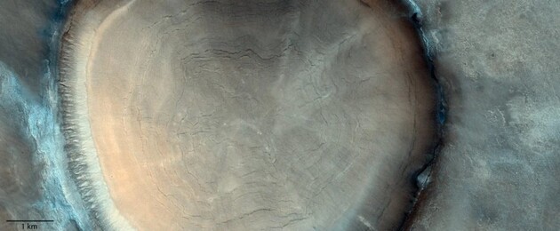 Ученые опубликовали снимок гигантского «пенька» на Марсе