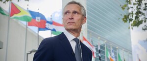 НАТО не нагнетает панику, а описывает факты российской агрессии — Столтенберг