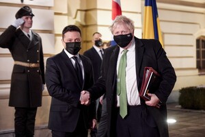 Зеленський та Джонсон обговорили кроки щодо стримування РФ