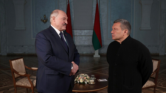 Лукашенко требует у Путина звания полковника России