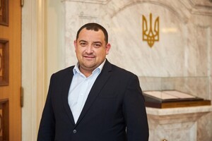 Депутат Кузьміних поїхав за паспортом в Житомир і не з'явився до суду