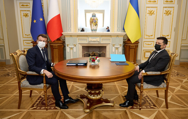 Президент Франції анонсував широкий діалог з питань безпеки
