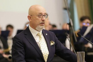 Министр обороны Украины повторно заболел коронавирусом