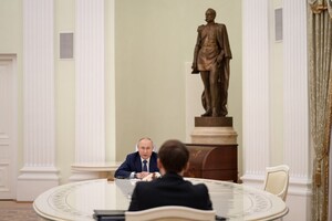 У Москві підбили підсумки візиту президента Франції 