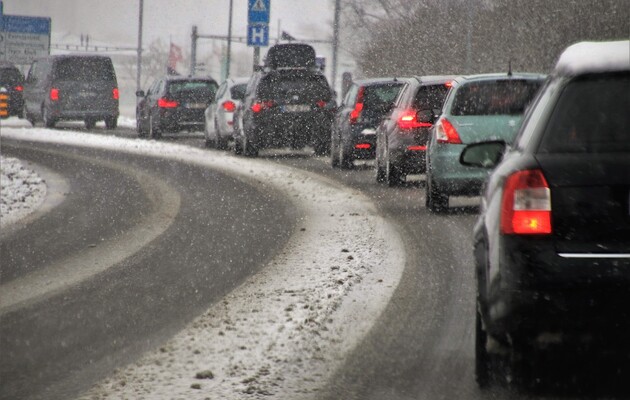 В Україні сьогодні прогнозується сніг та похолодання