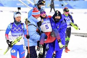 Забрали з траси: норвезькій біатлоністці стало погано під час гонки на Олімпіаді-2022