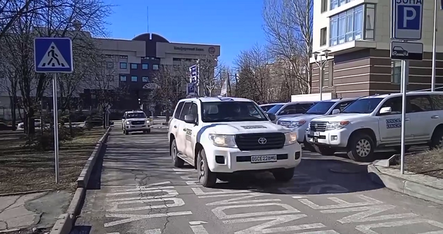 В оккупированный Донецк прибыли новые наблюдатели ОБСЕ