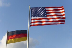 США та Німеччина уточнили плани щодо посилення східного флангу НАТО у разі нападу РФ на Україну