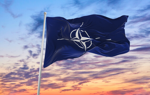 Зеленський про вступ України до НАТО: «Нам протидіє не лише РФ, а й деякі країни Альянсу»