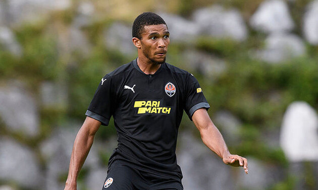 Мампассі залишив "Шахтар" у грудні