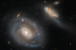 «Хаббл» зробив знімок незвичайної пари галактик