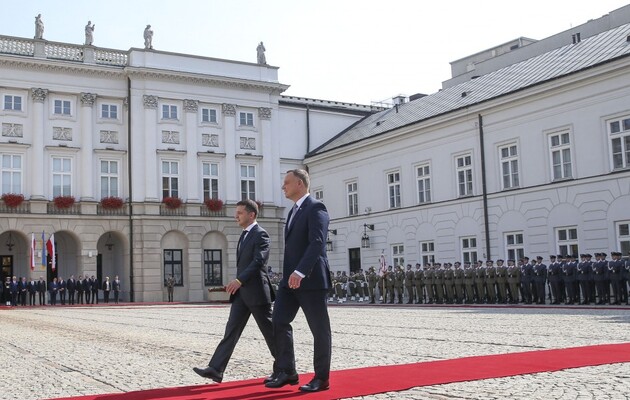 На зустріч із Зеленським в Київ завтра прилетять президенти Литви і Польщі