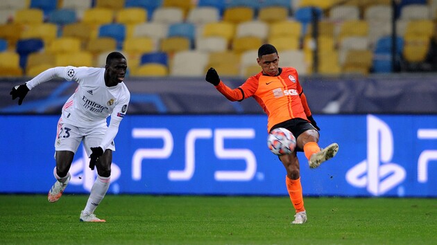 "Бешикташу" интересны три футболиста