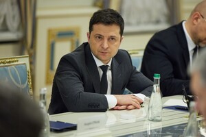Довіра до політиків: найбільше українці довіряють Зеленському і Гройсману — опитування