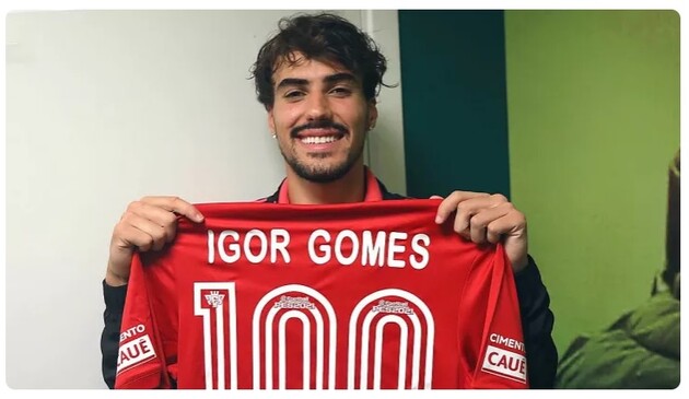 Игор играет на позиции атакующего полузащитника