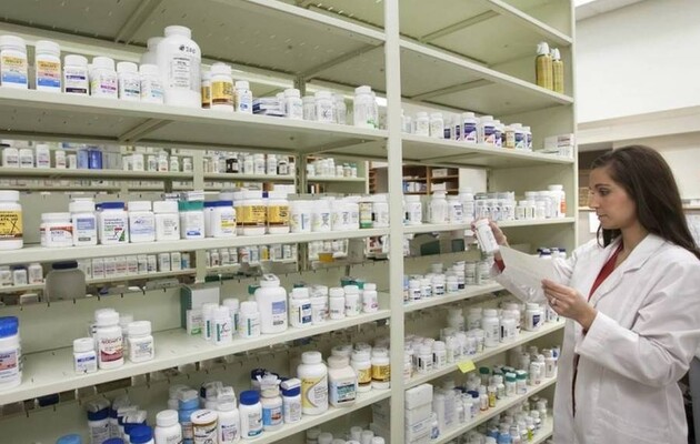 Украинцам подготовили карту работающих аптек: где получить лекарство