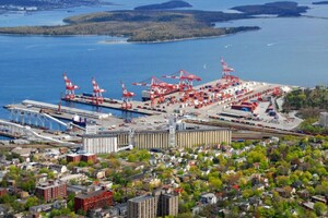 Канада закрывает порты для российских судов