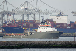 В порту Роттердама продолжается перевалка российских грузов