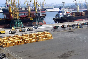 Оккупанты ударили по морскому порту «Ольвия» в Николаевской области