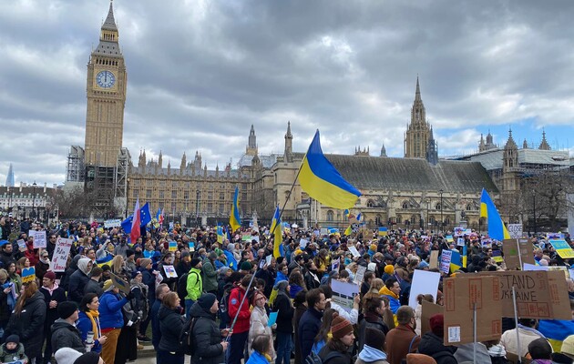 Британцы поддерживают закрытие неба над Украиной