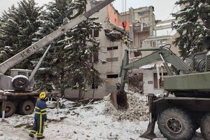 В Харьковской области оккупанты продолжают бомбить дома мирных жителей