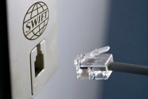 Германия основной противник отключения Сбербанка от SWIFT - Bloomberg