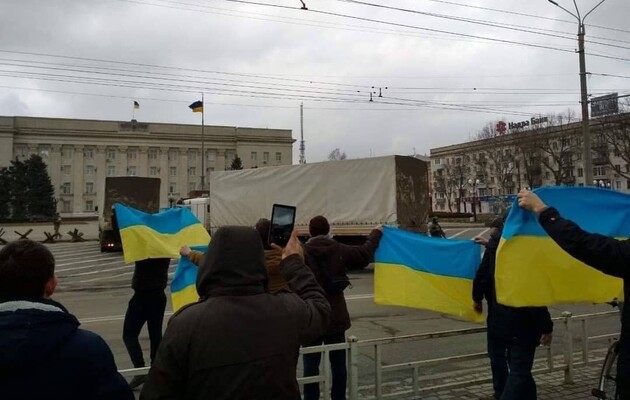 Оккупанты в Херсонской области решили противостоять сопротивлению украинцев незаконными ограничениями: «документ»